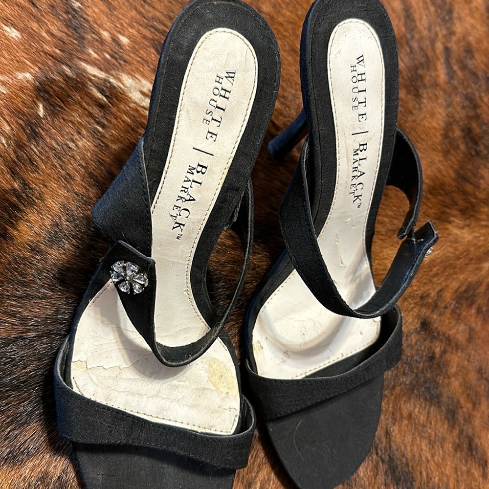 White House Black Market Marilyn Shoes